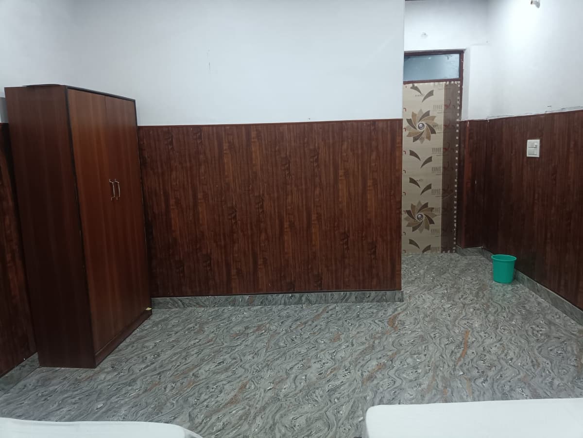 Hotel Kuber Bhagat