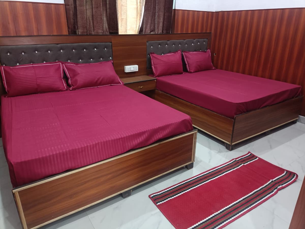 Hotel Kuber Bhagat